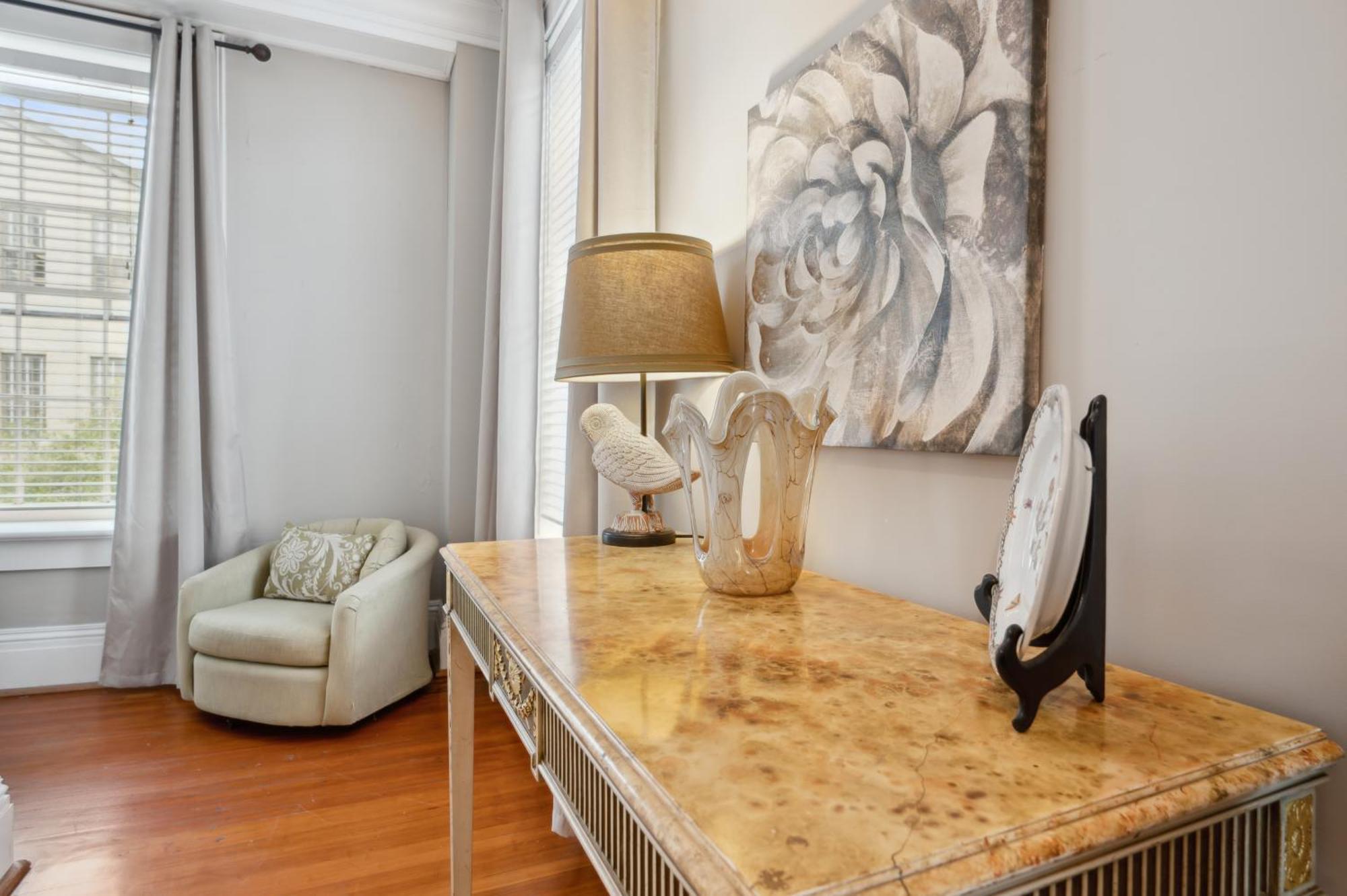Holiday home Walk To Bars Shopping River Street!-3 *